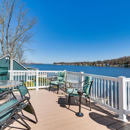 Waterfront Wolcott Vacation Rental With Deck And Views Luaran gambar