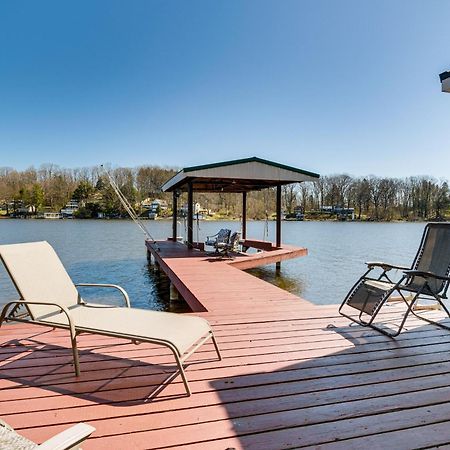 Waterfront Wolcott Vacation Rental With Deck And Views Luaran gambar