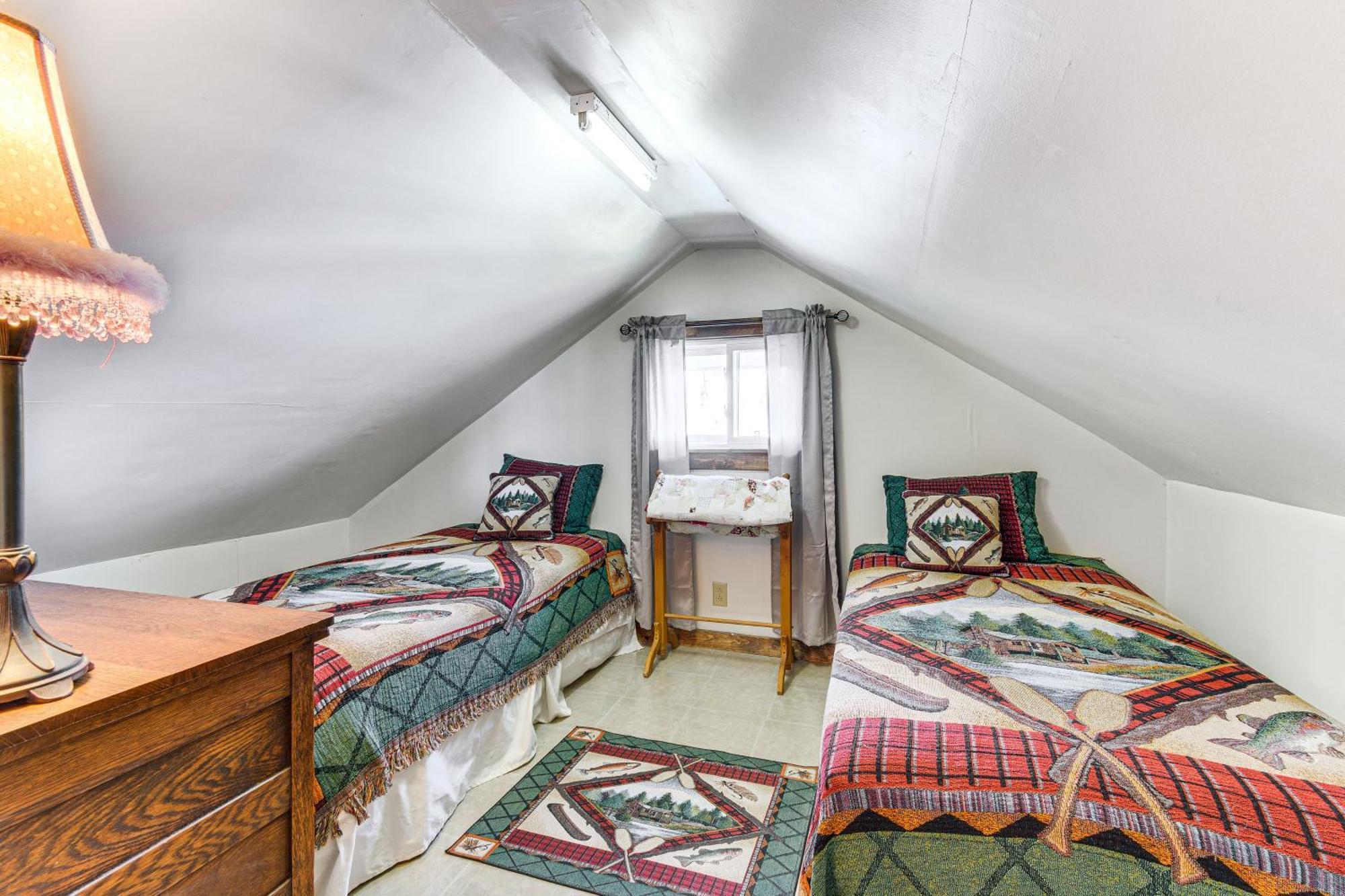 Waterfront Wolcott Vacation Rental With Deck And Views Luaran gambar