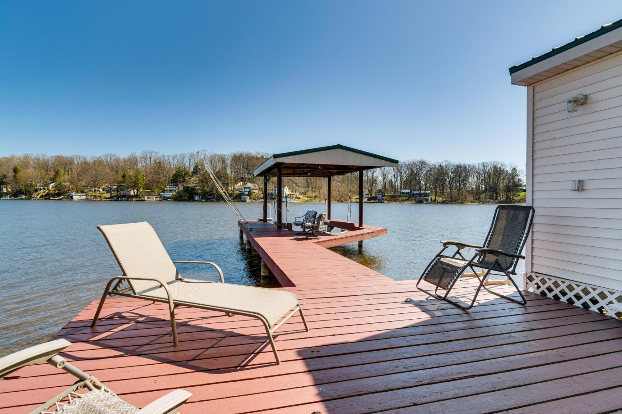 Waterfront Wolcott Vacation Rental With Deck And Views Luaran gambar