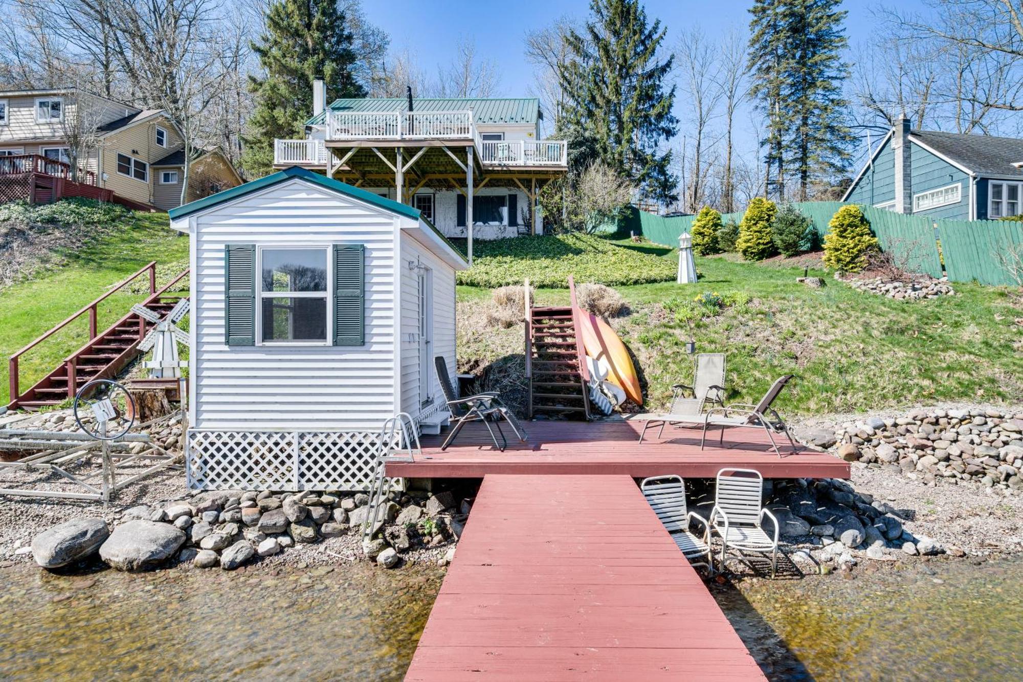 Waterfront Wolcott Vacation Rental With Deck And Views Luaran gambar