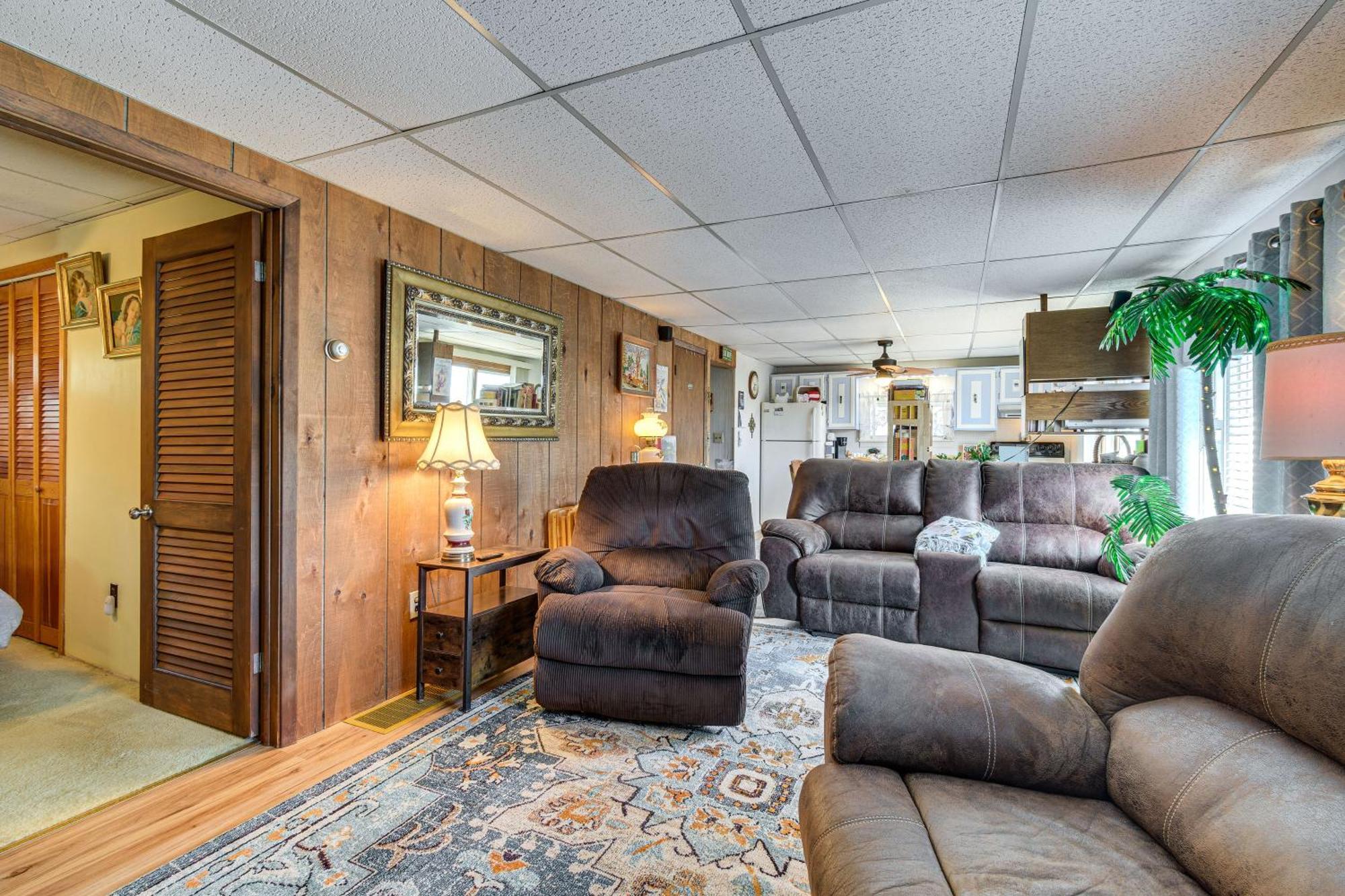 Waterfront Wolcott Vacation Rental With Deck And Views Luaran gambar
